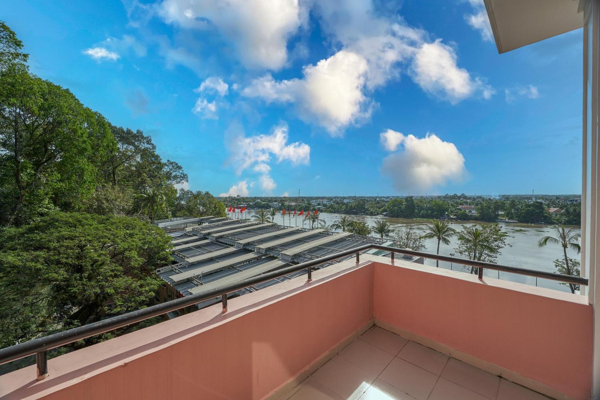 Bcons Riverside Hotel Binh Duong Thu Dau Mot Экстерьер фото
